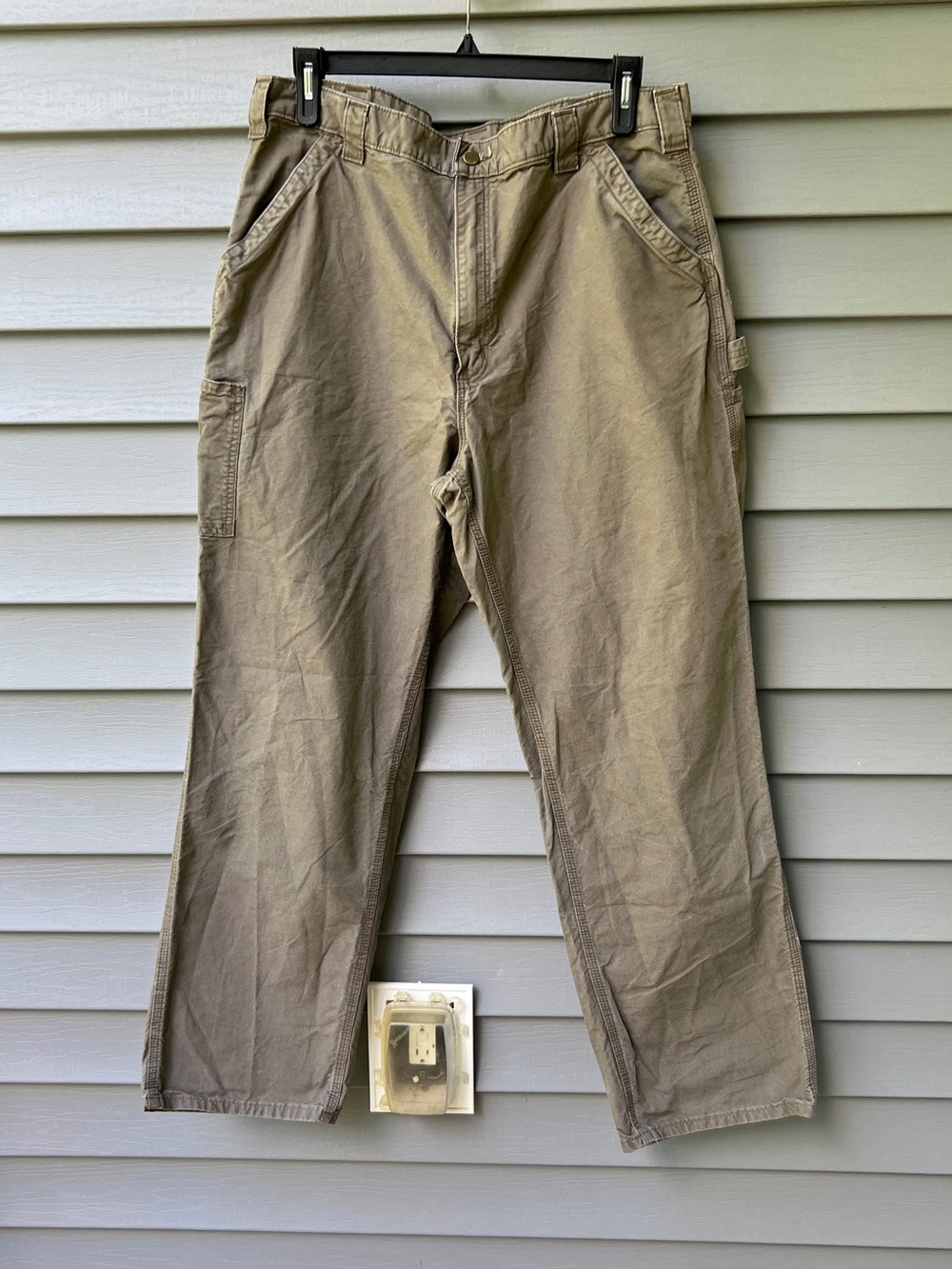 Carhartt Men's 40x34 Dungaree Fit Straight Leg Canvas Work Pants Brown